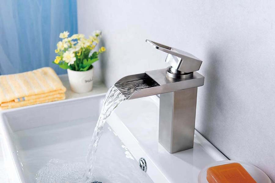 waterfall bathroom basin faucet